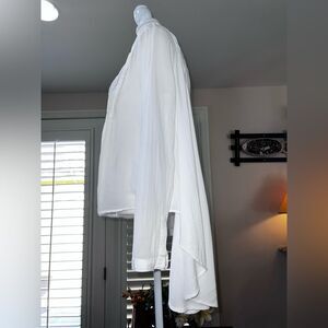 Free People Dramatic White High Low Pleated Top - size Small Victorian Orchestra